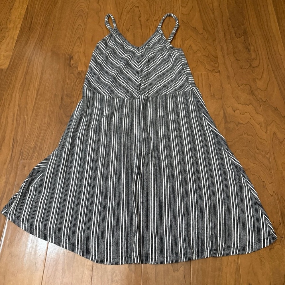 Universal Thread Striped Midi Dress in Black and White